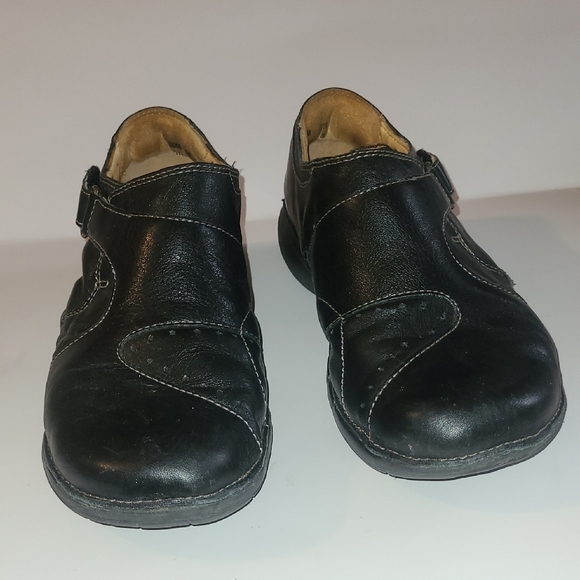 Clarks Unstructured Black Leather Loafers Grannycore Whimsygoth Comfort Shoe - Picture 5 of 10